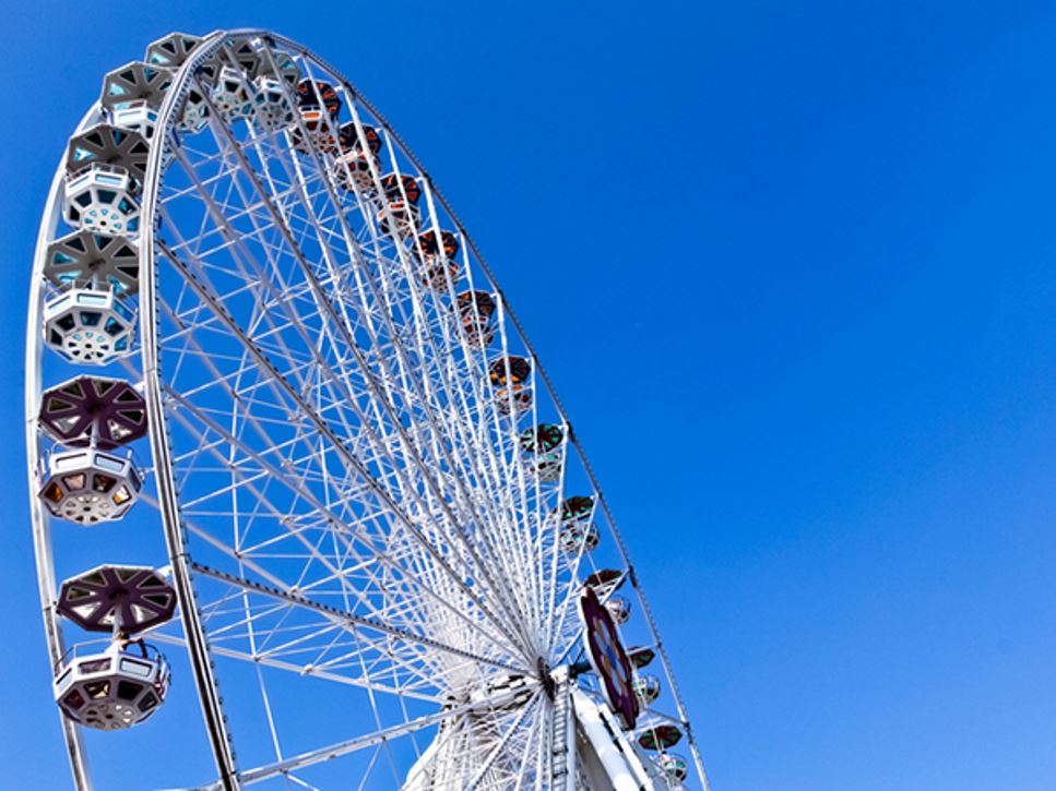 Ferris wheel - 5 Tips for Eating Healthy at the Amusement Park