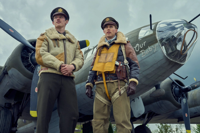 Austin Butler and Callum Turner in Masters of the Air