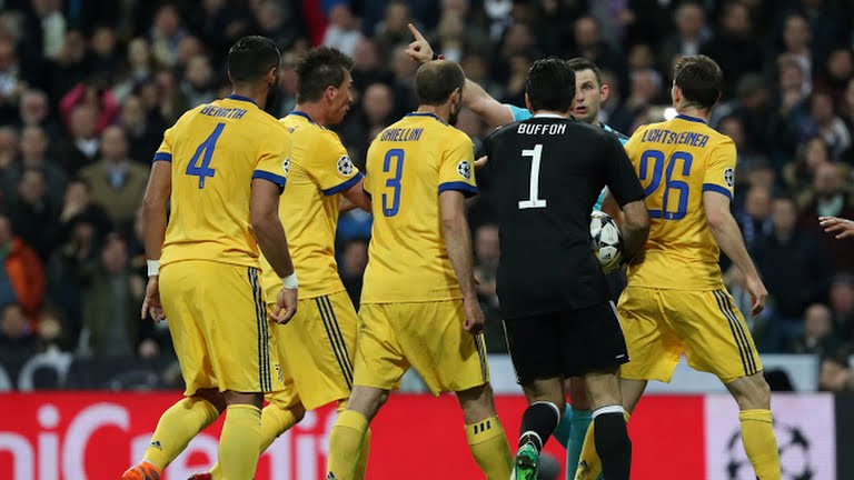 Phân Tích Luật Việt Vị Và Áp Dụng Trong Champions League